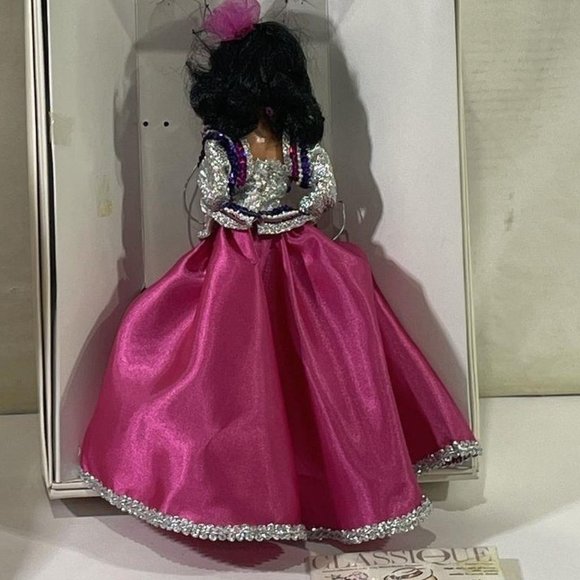 Classic collectible African American Barbie doll - Picture 4 of 5